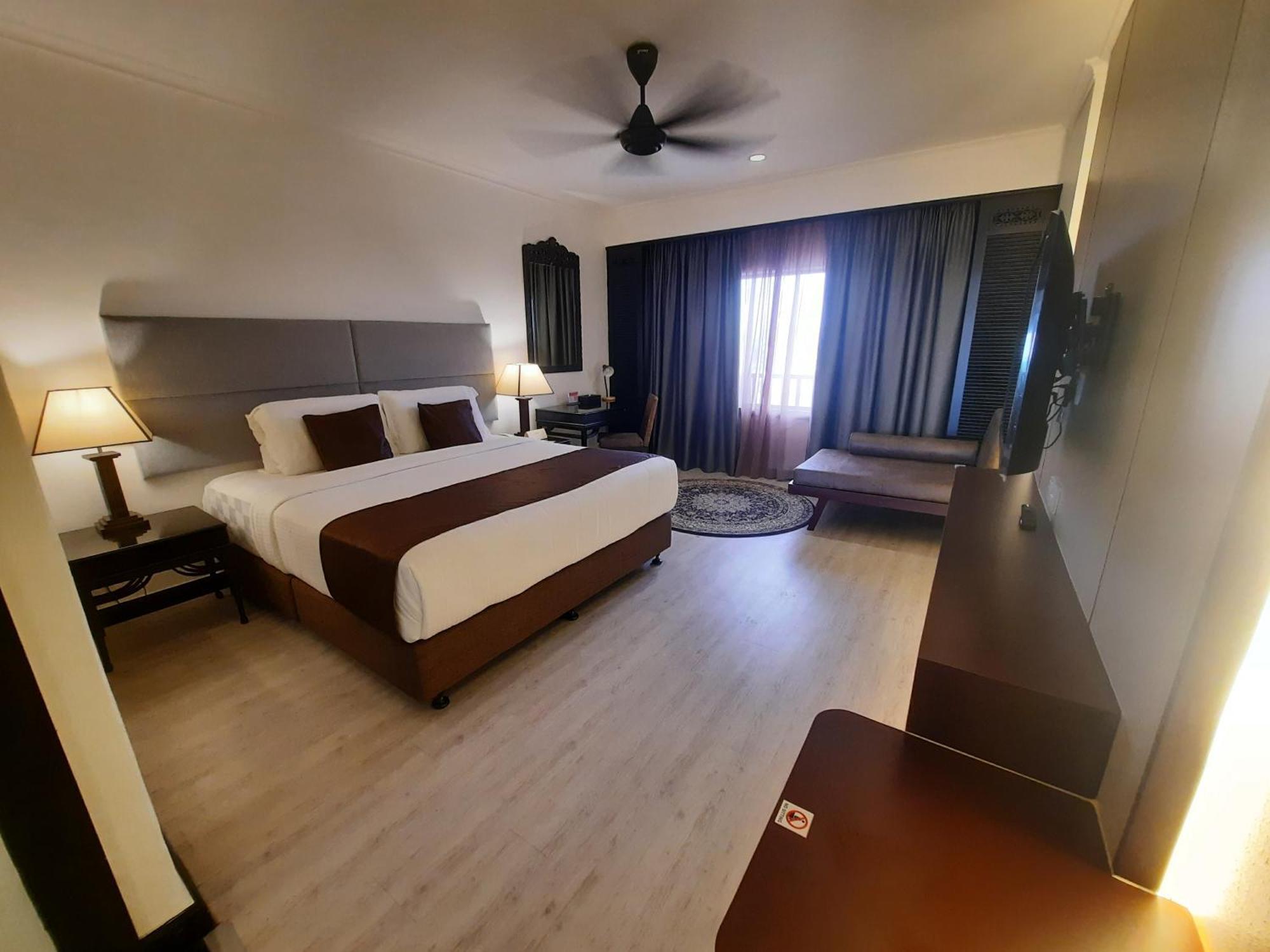 Resorts World Kijal Exteriör bild
